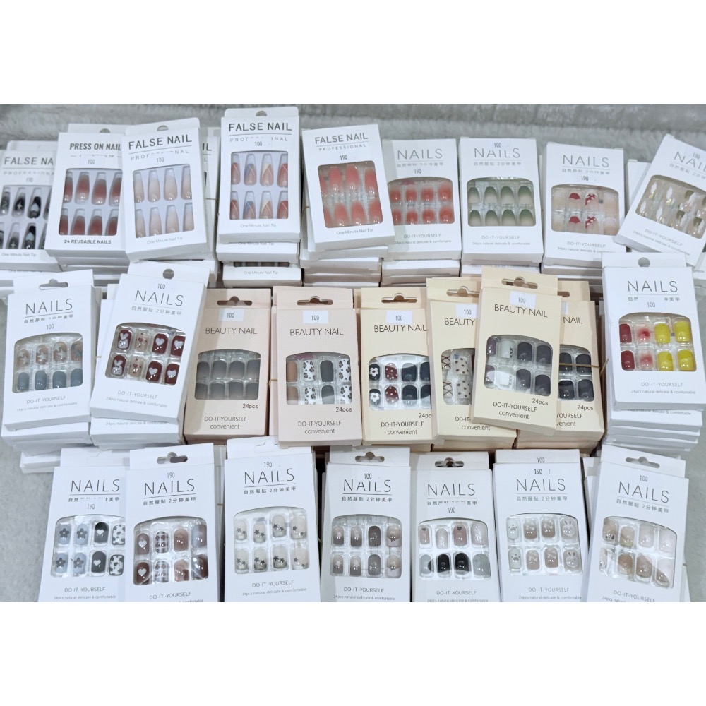 穿戴式美甲 穿戴甲 美甲 美甲貼片 美甲片 假指甲 指甲貼 可愛極光 少女顯白 女神款